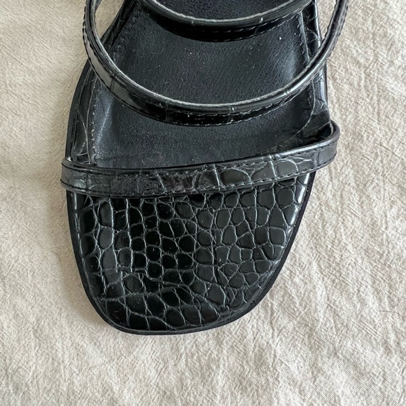 UO Strappy Heels in black croc (size 8) - Picture 10 of 11
